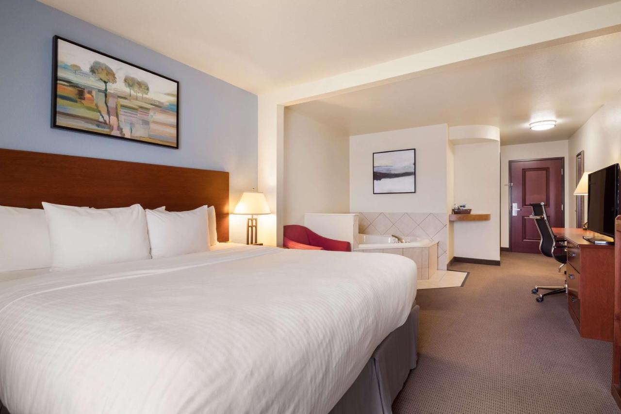 Best Western Coffeyville Central Business District Inn And Suites Kültér fotó