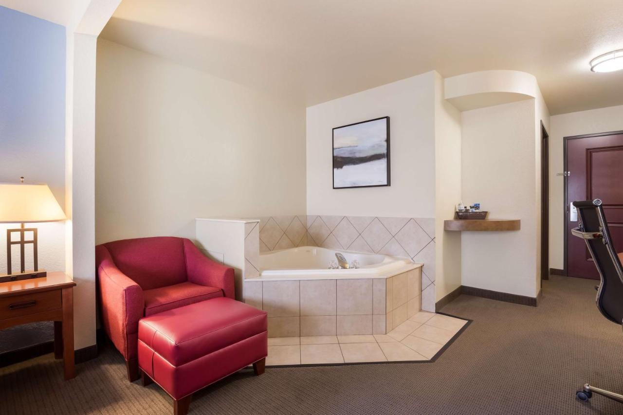 Best Western Coffeyville Central Business District Inn And Suites Kültér fotó